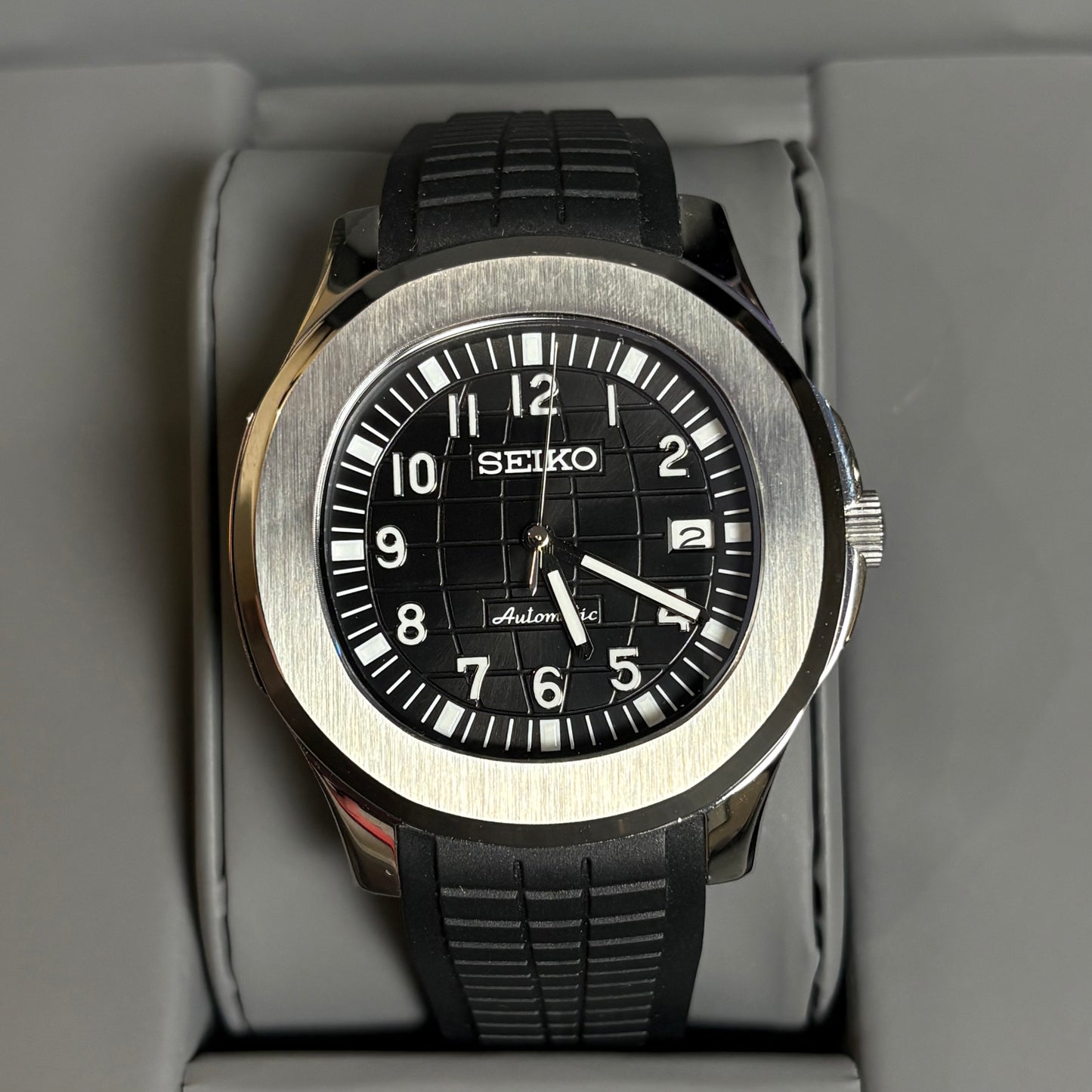 SEIKONAUT | BLACK