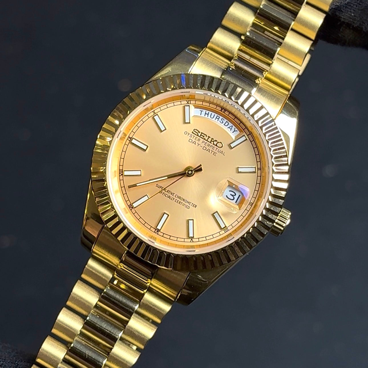 DAY DATE | GOLD