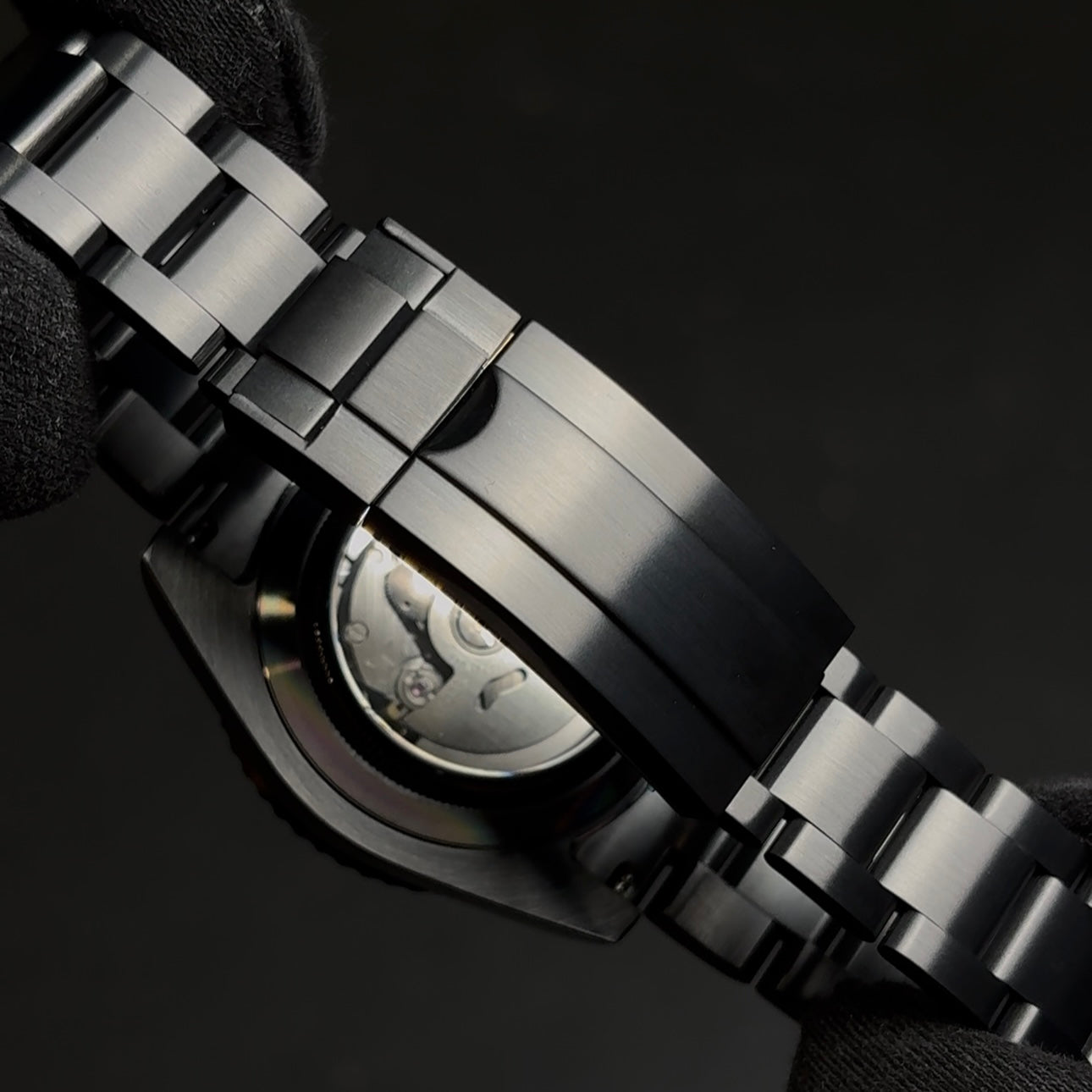 SUBMARINER | STEALTH RED